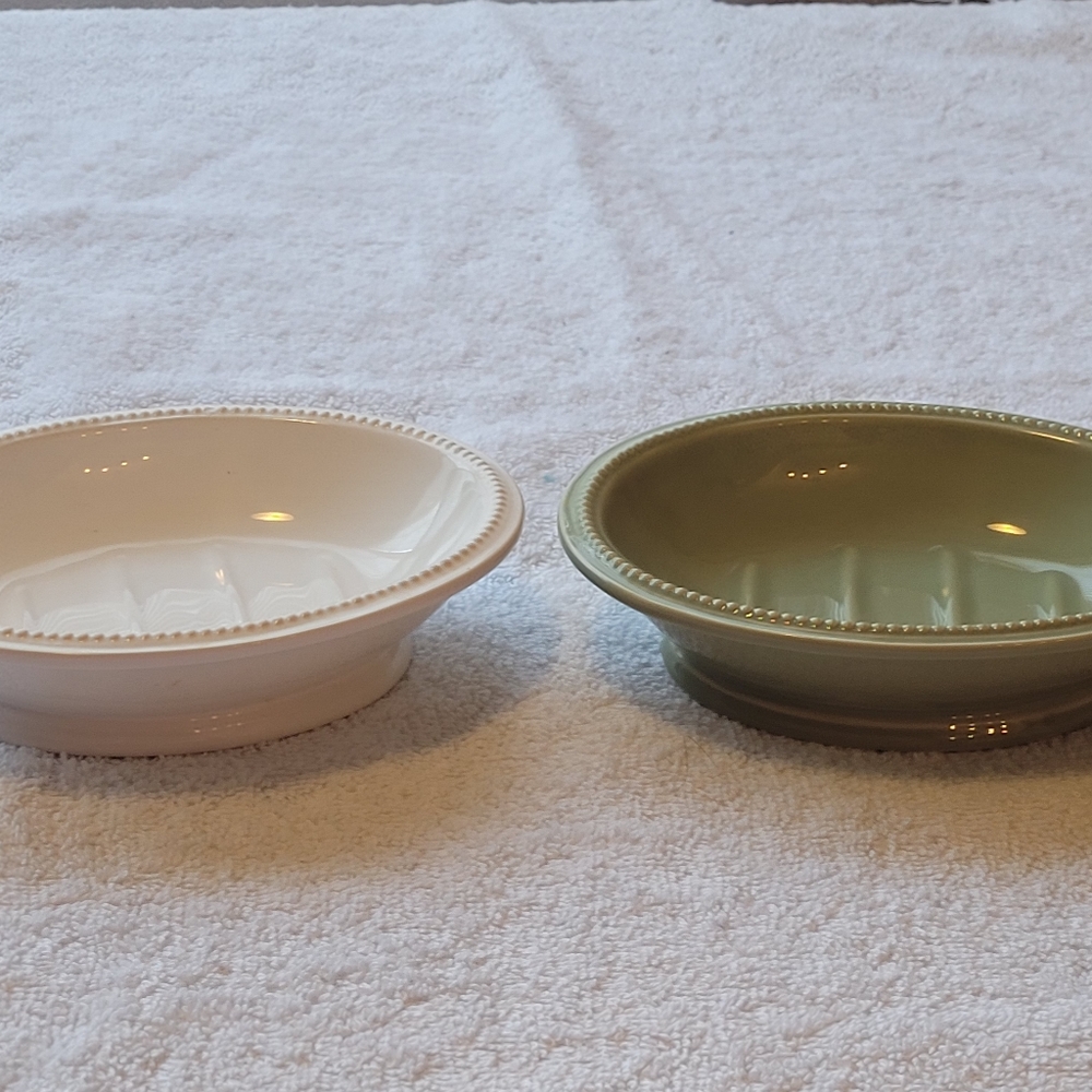 Vintage Soap Dishes MARTHA STEWART EVERYDAY COLLECTION Lot of 2 Sage and Cream